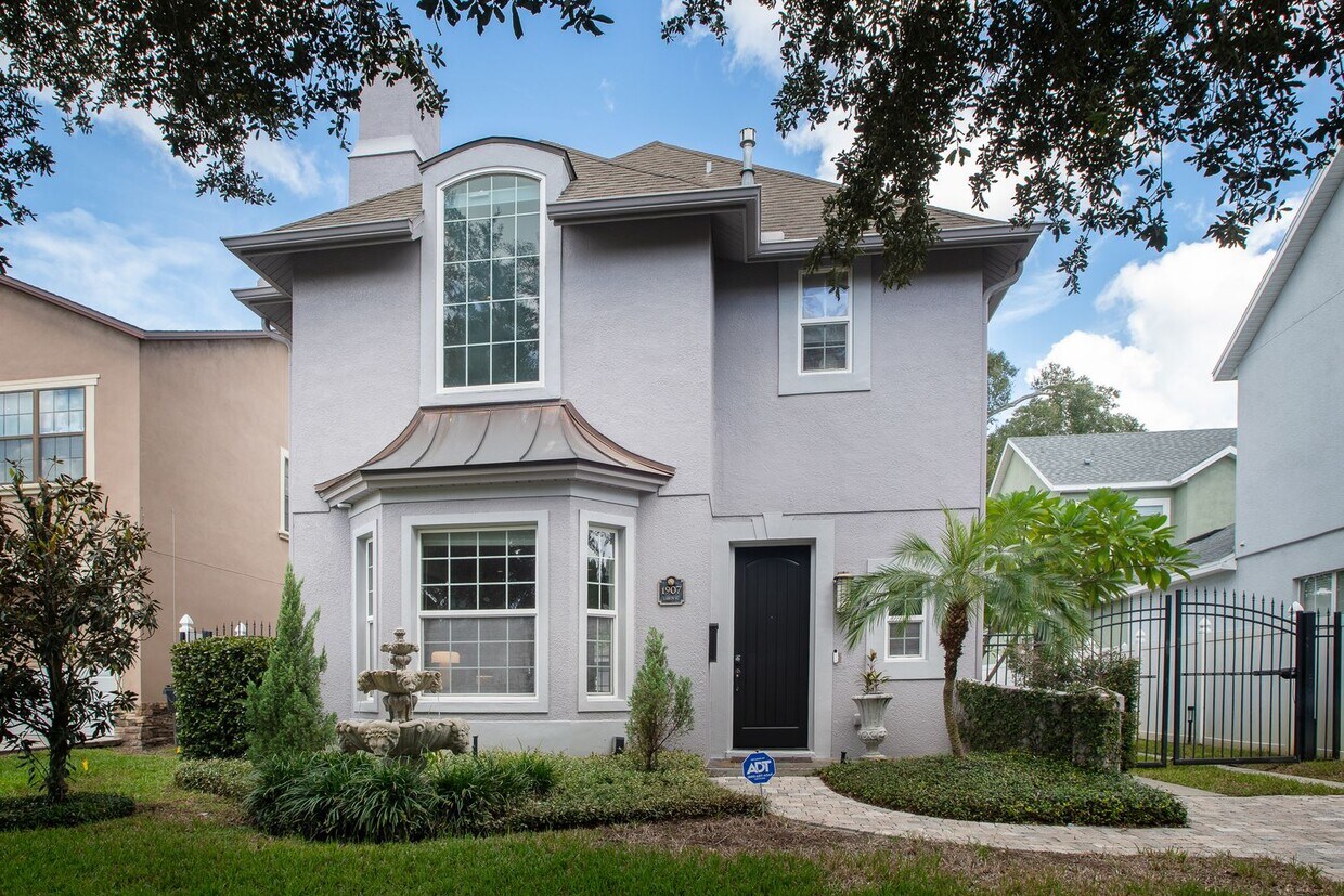 Primary Photo - 2 Story, 2 Bed/2.5 Bath, Pool Home Plus Of...