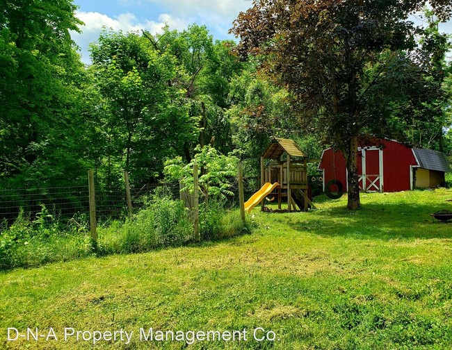 Foto del edificio - 4 br, 1 bath House - 1160 Hillside Drive