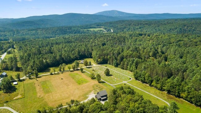 Building Photo - 896 Melendy Hill Rd