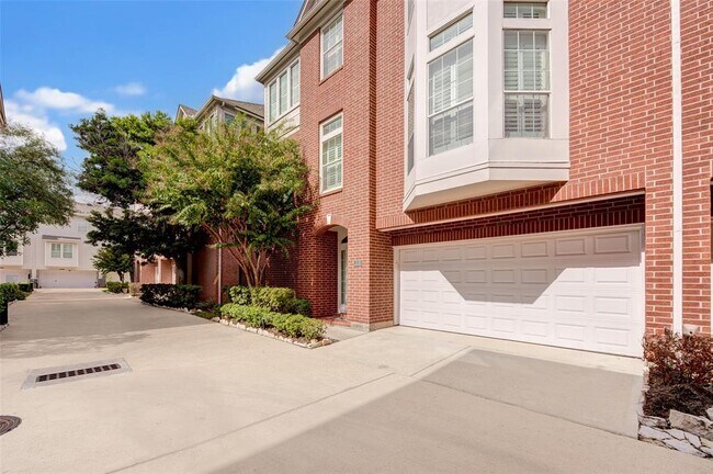 Foto del edificio - 24 Waugh Dr