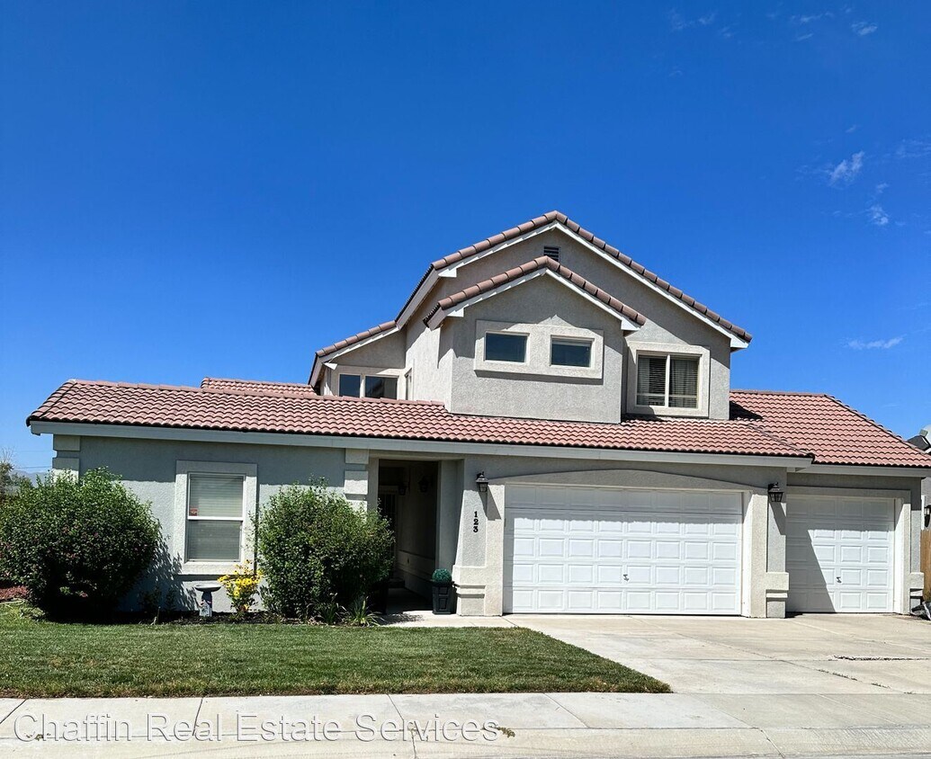 Primary Photo - 3 br, 3 bath House - 123 Desert Lakes Drive