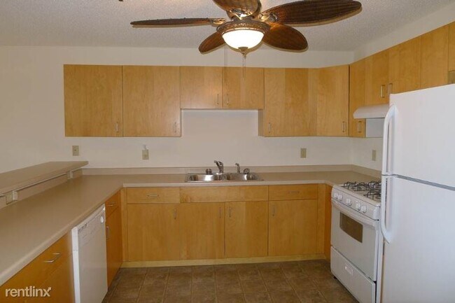 Foto del edificio - 4845 123rd St W
