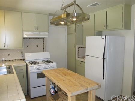 Building Photo - 716 Hacienda Dr