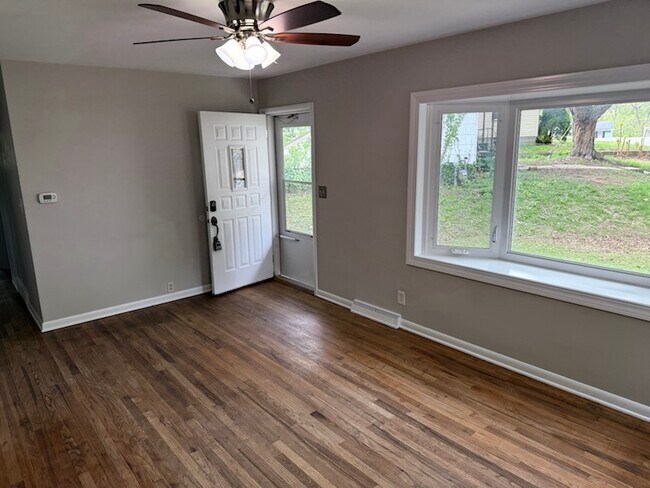 Foto del edificio - 1527 Fulton Ct