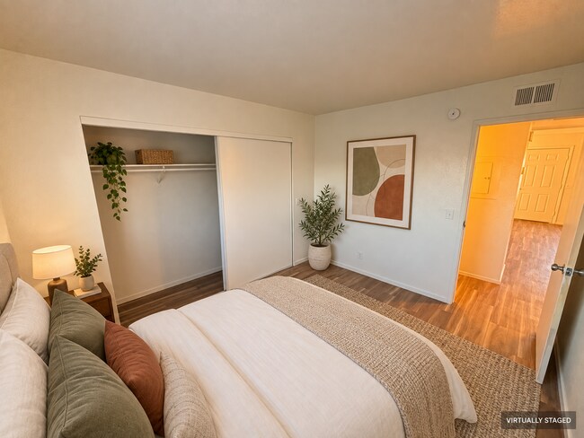 Building Photo - 4796 Nova Ln
