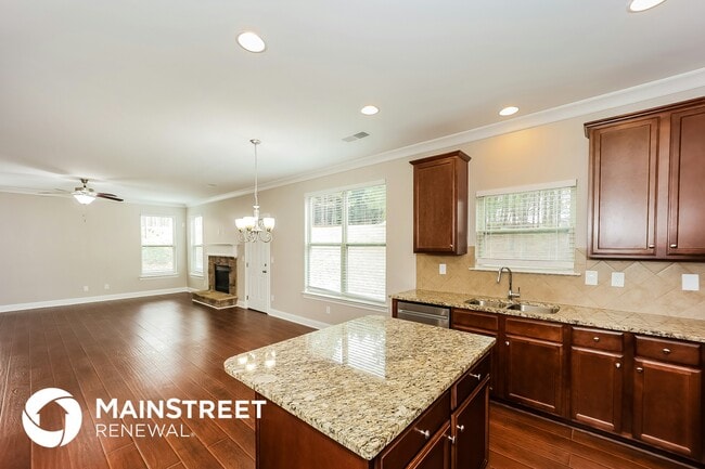 Building Photo - 315 Alamosa Path SW