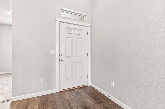 Foto del edificio - 6852 S Birch Creek Ave