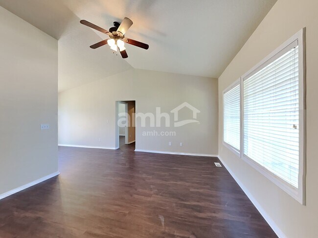Foto del edificio - 7702 Bridgeport Dr