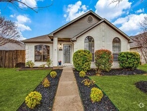 Building Photo - 7008 Bentley Ave