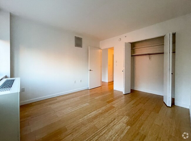 Alphabet City Apartments for Rent with High Ceilings - New York, NY - 1 ...