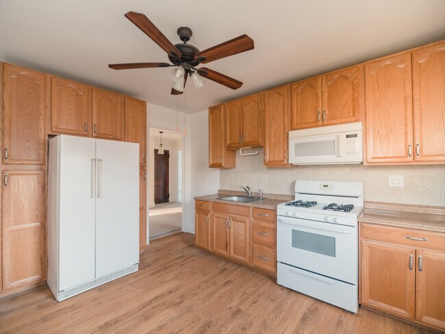 Kitchen - 24 Elmont Ave