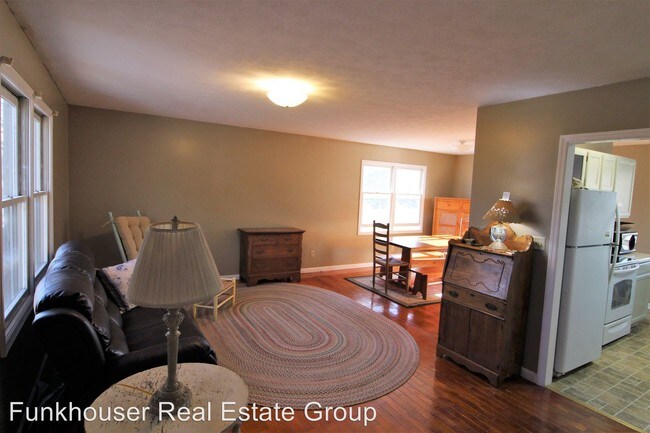 Building Photo - 3 br, 1.5 bath House - 1401 Forest Ave
