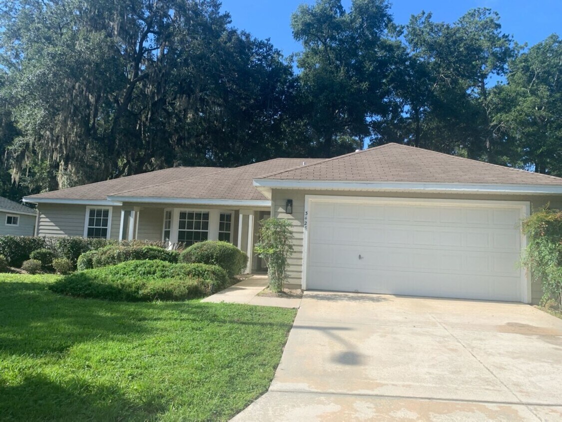 Foto principal - Pool Community in great NW area!