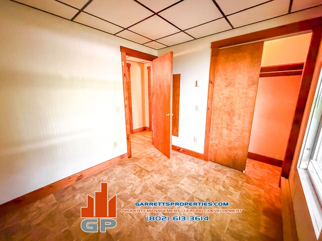 Foto del edificio - 53 Bass Ln