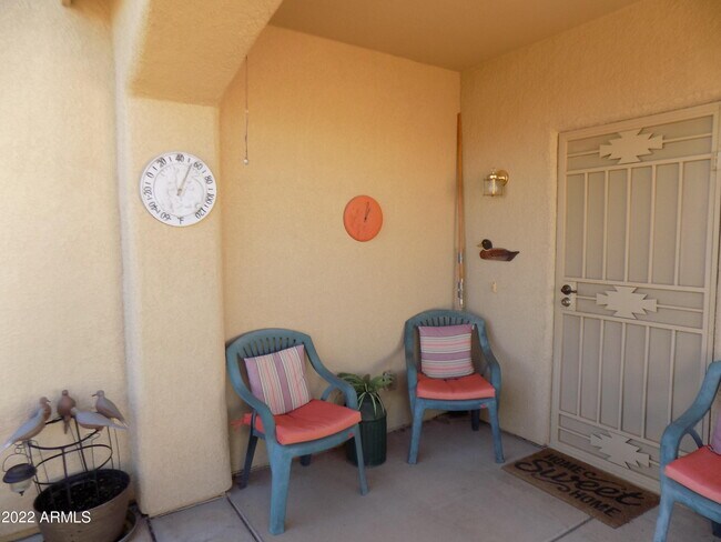 Foto del edificio - 476 S Meadowood Ln