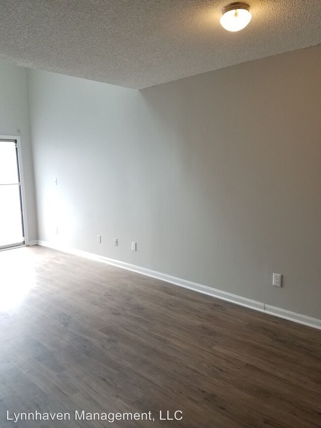 Building Photo - 2 br, 1.5 bath House - 1306 76th St