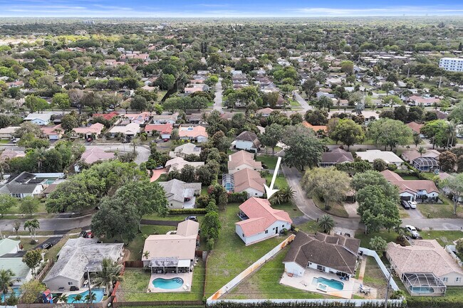 Foto del edificio - 2881 NW 98th Way