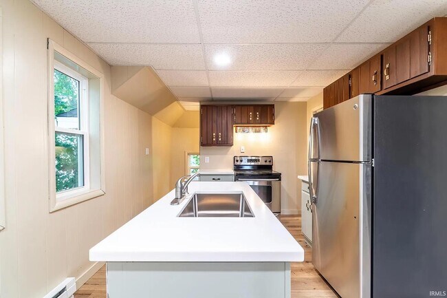 Foto del edificio - 804 N Harrison St