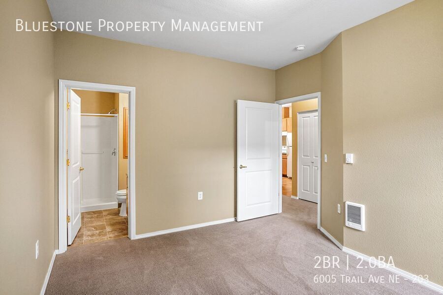Foto principal - 6005 Trail Ave NE