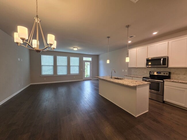 Building Photo - Move-In Ready Immaculate Townhome for Lease – Zoned for ALL Mt. Juliet Schools K–12