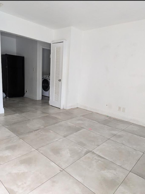 Foto principal - 741 NW 3rd Ave