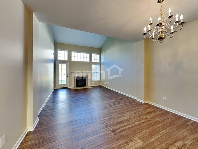 Foto del edificio - 7208 Ivy Way