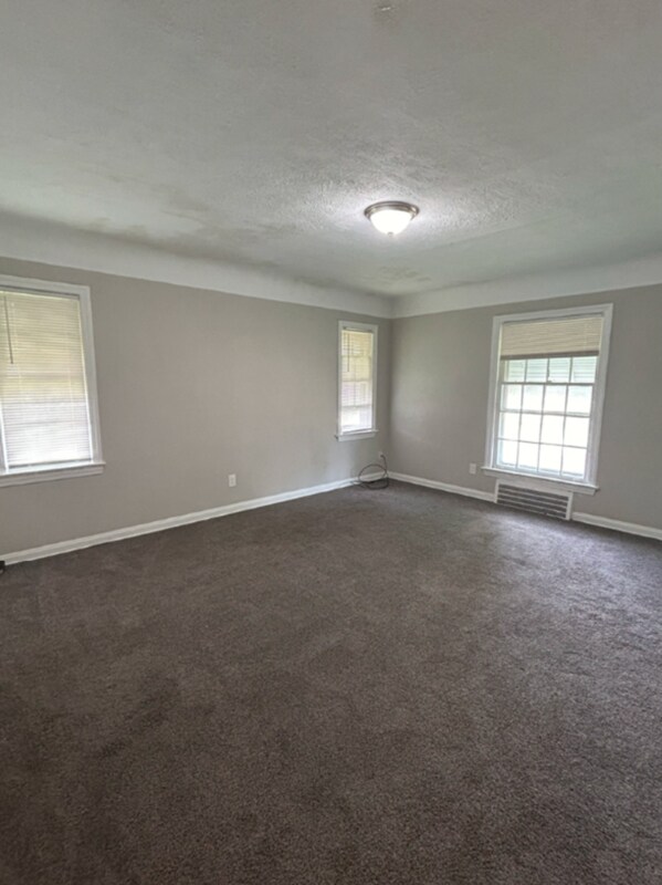 Building Photo - 12518 Cooley Ave