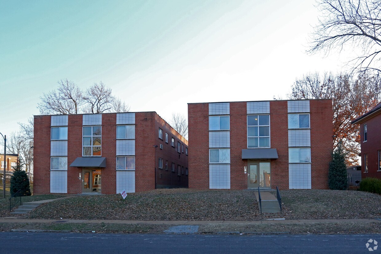 Foto principal - University Place Apartments