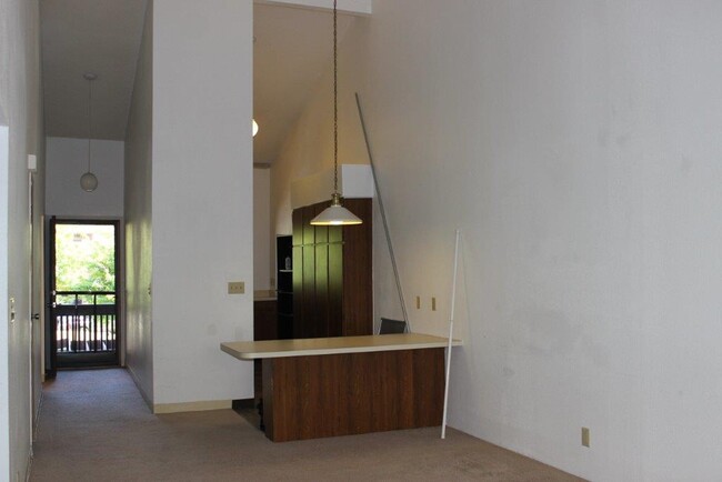Foto del edificio - Newtown Meadows - Two bedroom, two bath to...