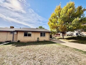 Building Photo - 6365 Moore Cir