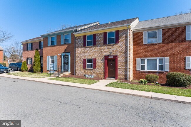 Foto del edificio - 12815 Epping Terrace