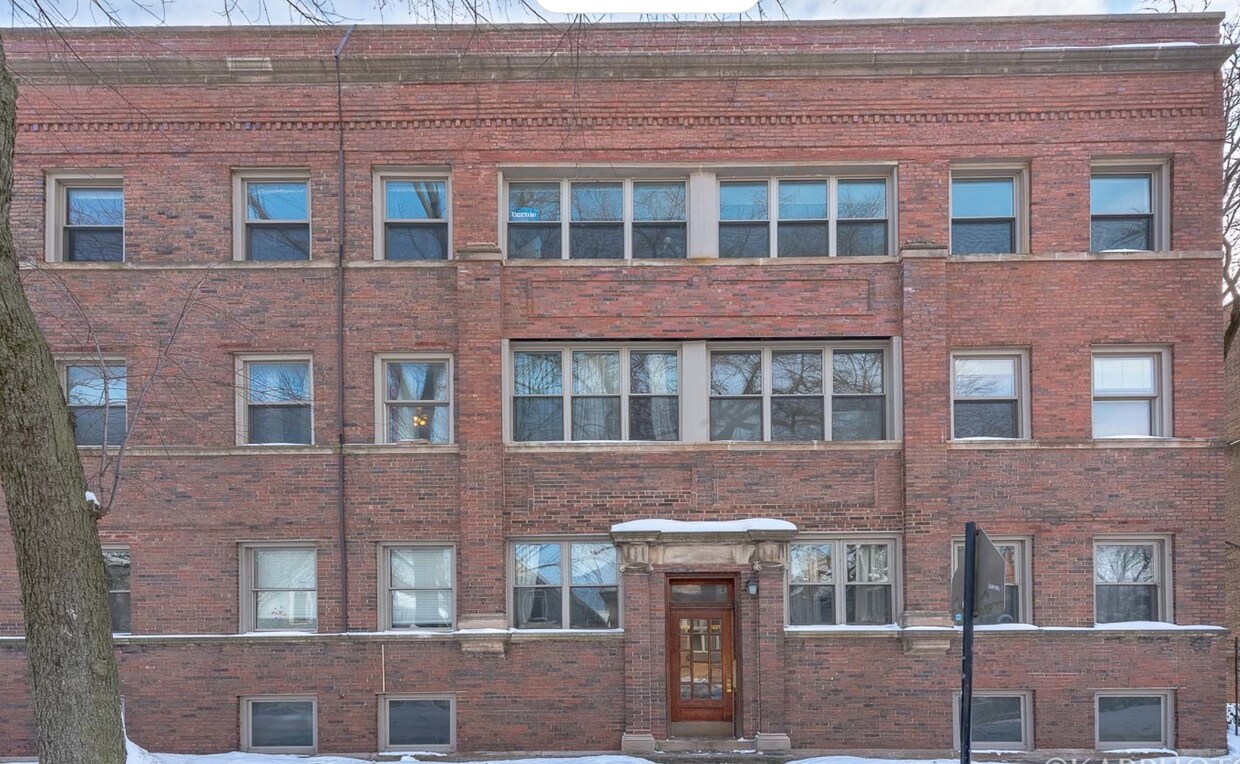Building Exterior - 1229 E 57th St