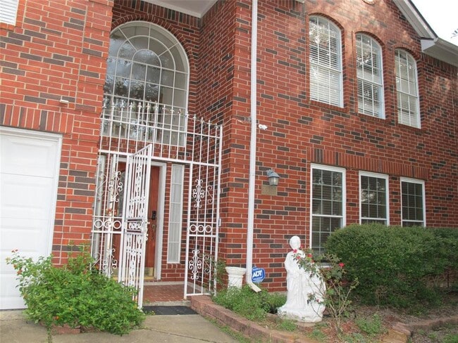 Building Photo - 13626 La Concha Ln
