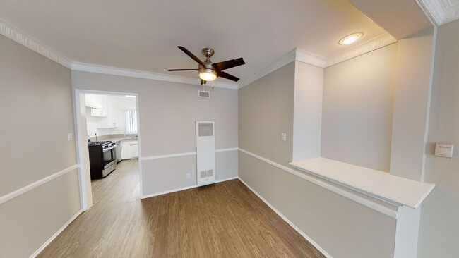 Foto del interior - 5309 Whitsett Ave