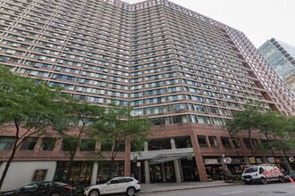 Building Photo - 211 E Ohio St