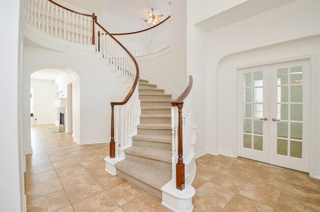 Foto del edificio - 5615 Bent Arbor Ln