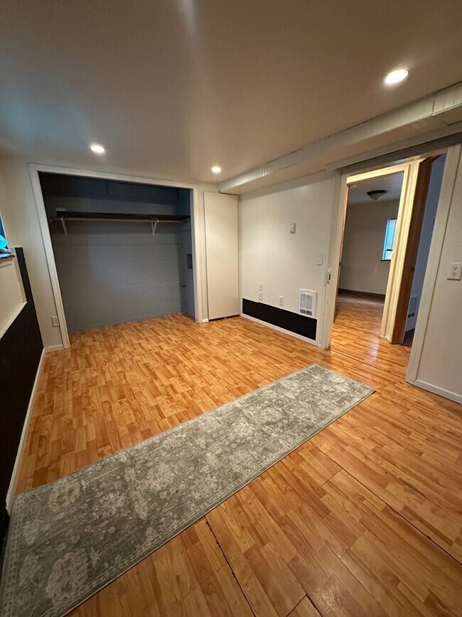 Foto del edificio - Cozy 2 bedroom 1 bathroom home in Everett!