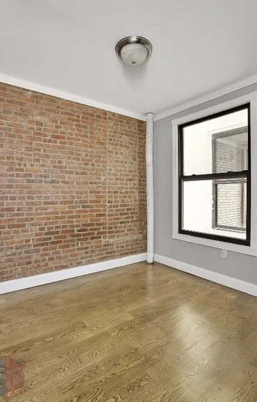 Foto del edificio - 438 W 52nd St