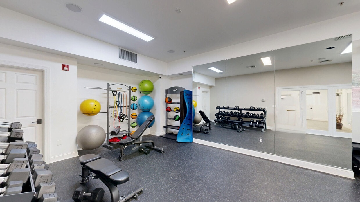 Photo - ReNew Howard Crossing Apartments