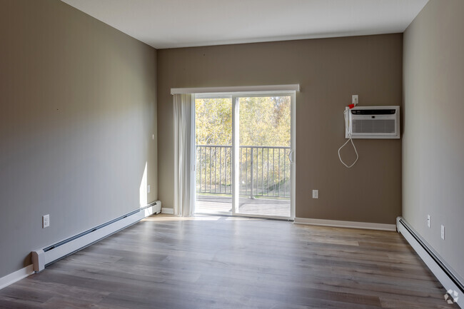 2BR, 2BA - 956SF - Living Room - Flats on 14th