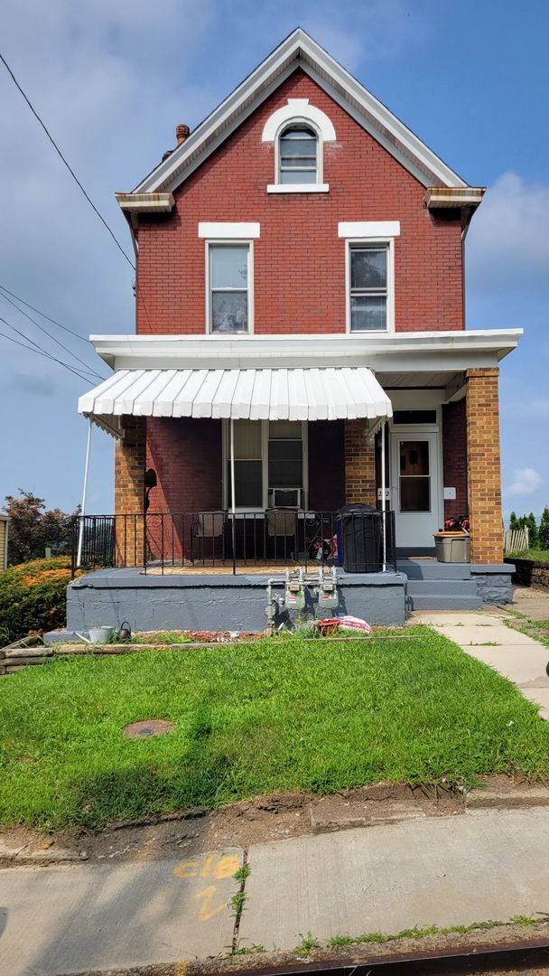 Building Photo - 222 Conniston Ave