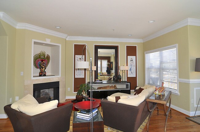 Foto del edificio - 2104 10th St NW