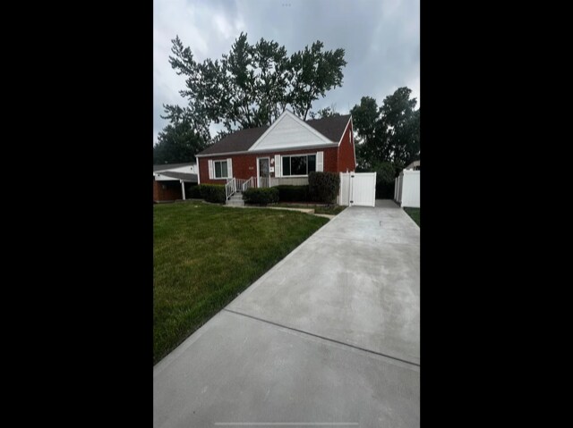 Building Photo - 3636 Vernier Dr