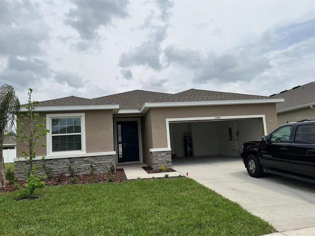 Foto principal - 13542 Golden Lime Ave