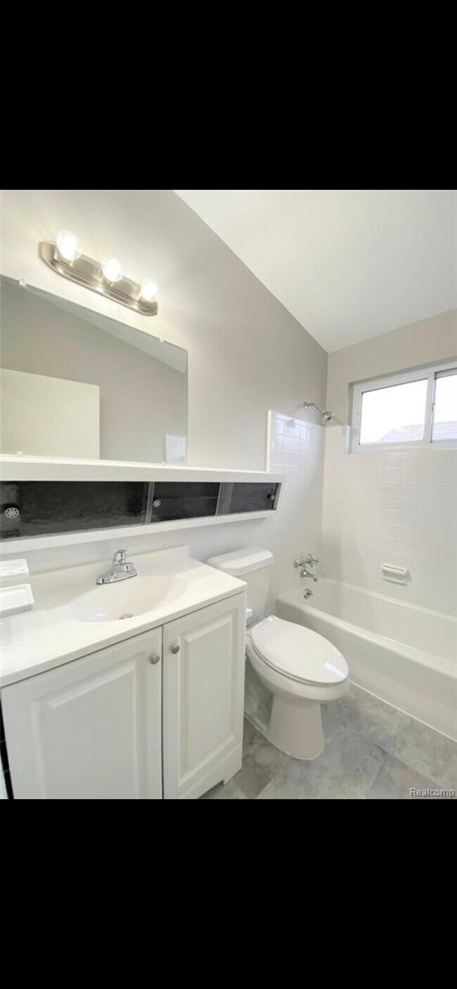 Foto del edificio - 22837 Sunnyside St