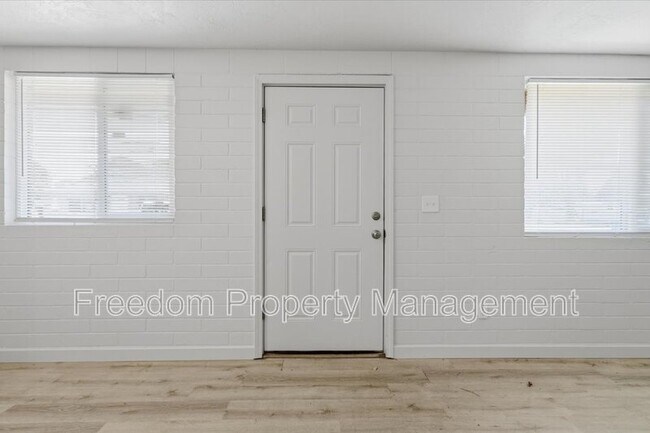 Foto del edificio - 3114 Iowa Ave