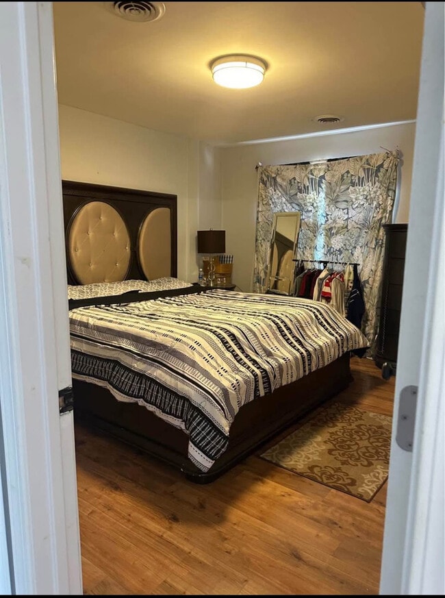 Building Photo - 6219 W 63rd St