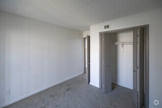 2 BR, 1 BA - 908SF - The June