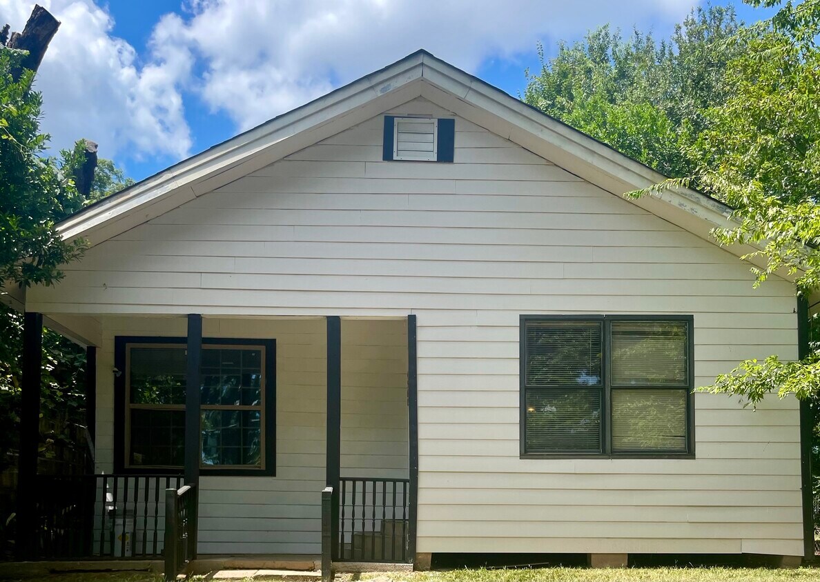Primary Photo - 4560 Southern Ave
