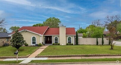 Building Photo - 6401 Glenmoor Dr